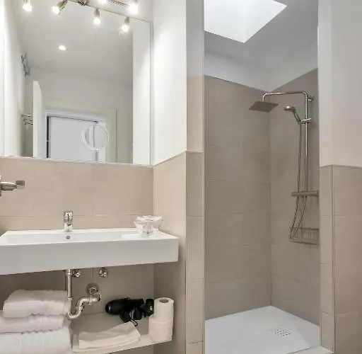 Отель Nuevo 4*